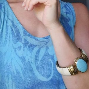 Vintage bone bracelet with stone